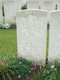 Etaples Military Cemetery - Haylett, F